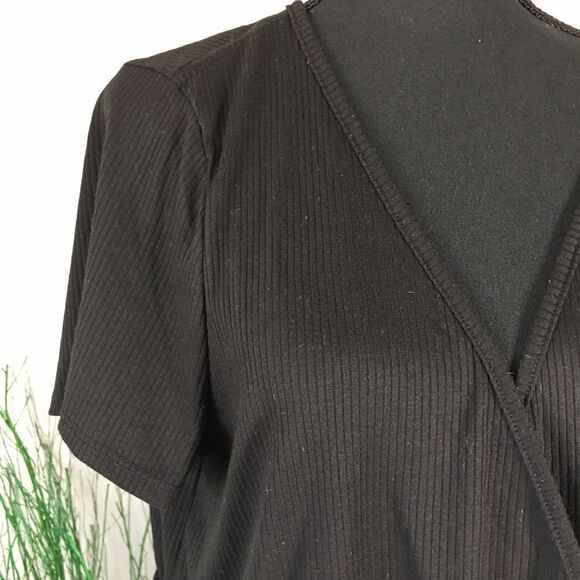 #116 Plus Size Forever 21 Cross Over top - Picture 5 of 6